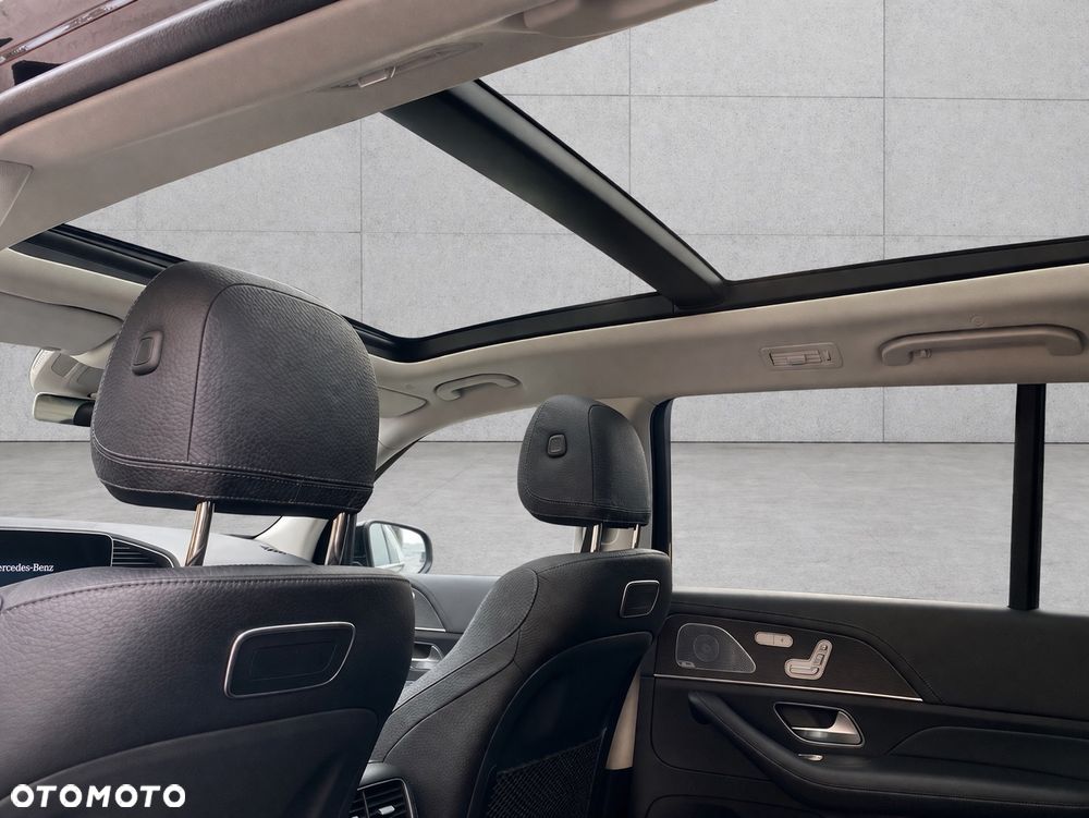 Mercedes-Benz GLS - 10