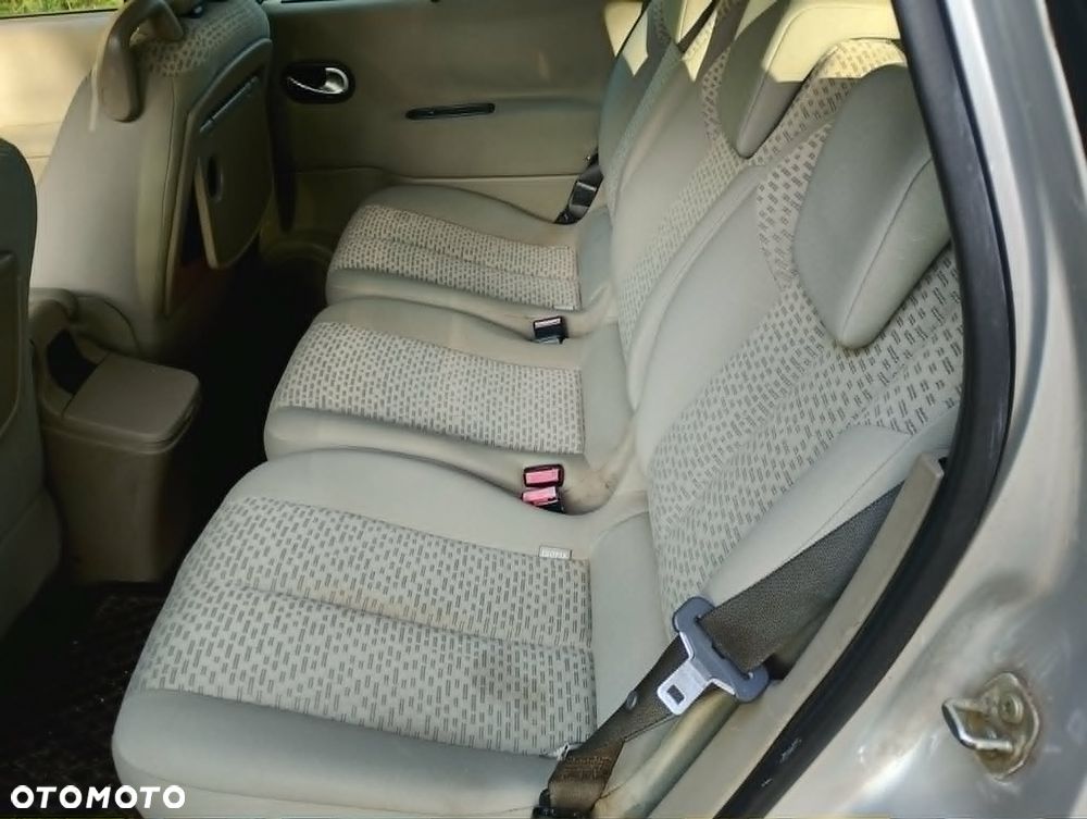 Renault Scenic 1.6 16V Confort Authentique - 7