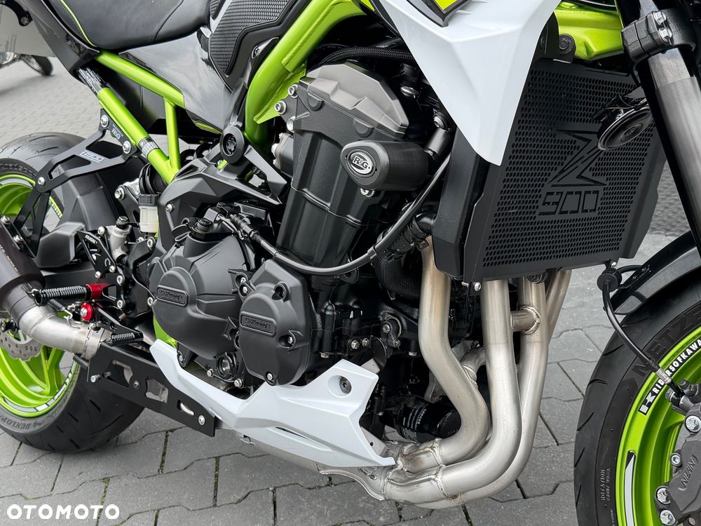 Kawasaki Z 900 - 16