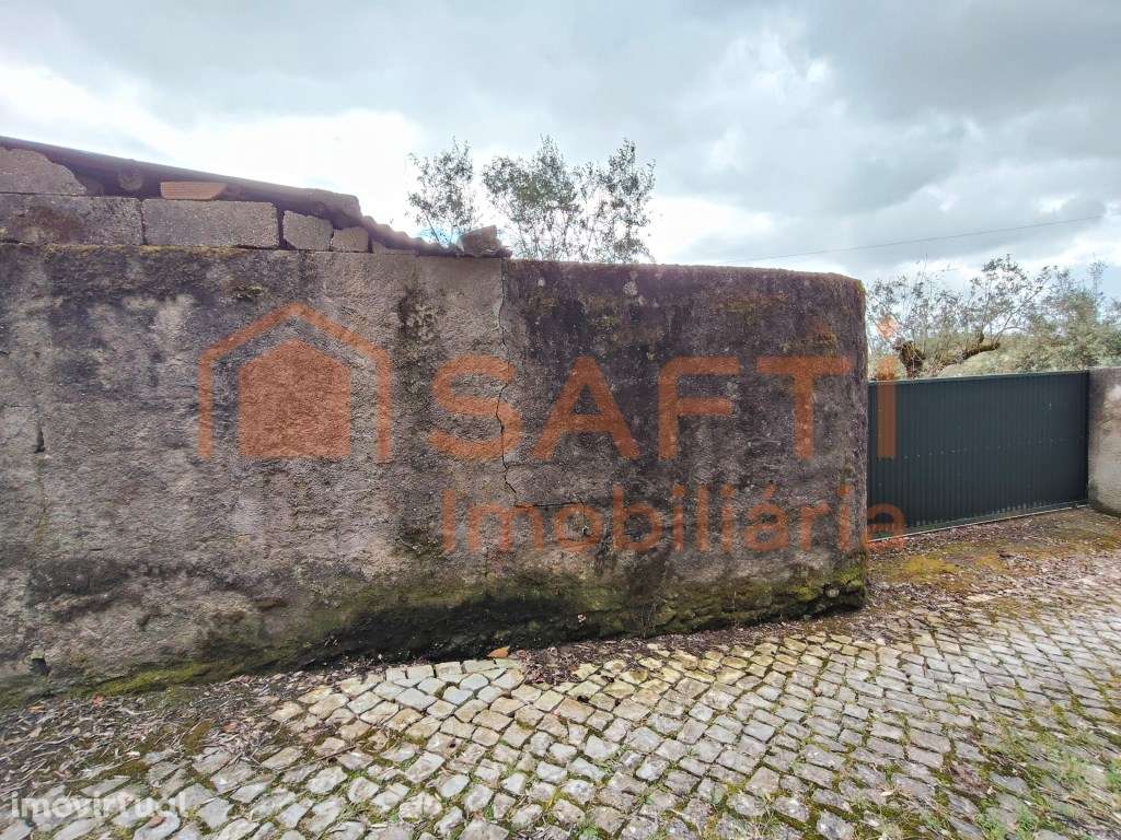 CASINHA DE CAMPO T3, COM TERRENO, FURO DE ÁGUA E ANEXOS - Grande imagem: 3/49