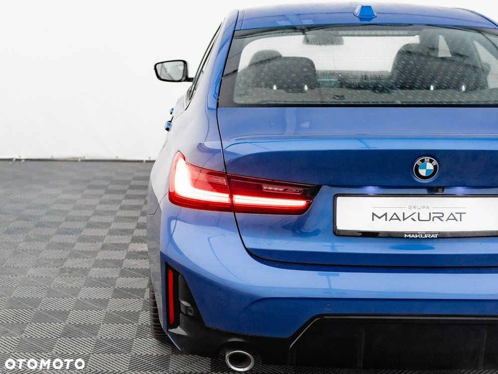 BMW Seria 3 318i M Sport - 12