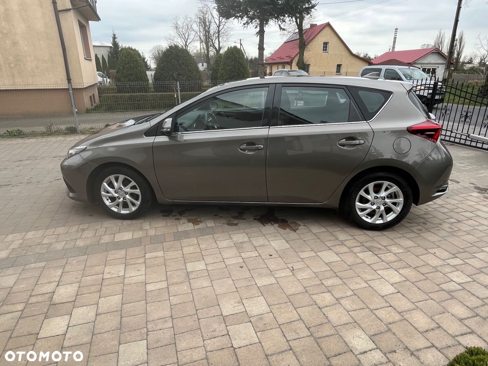 Toyota Auris 1.2 T Premium - 12