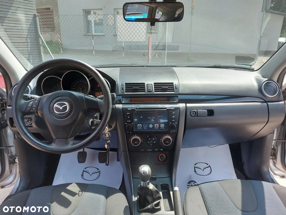Mazda 3 1.6 Sport Exclusive - 19