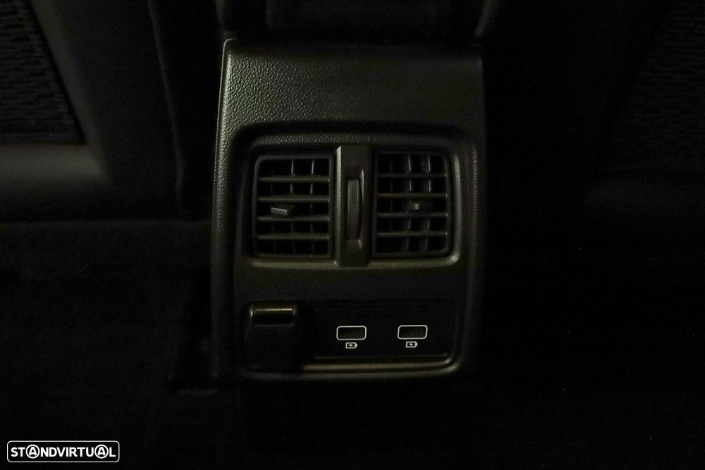 Renault Captur 1.0 TCe Techno Bi-Fuel - 25