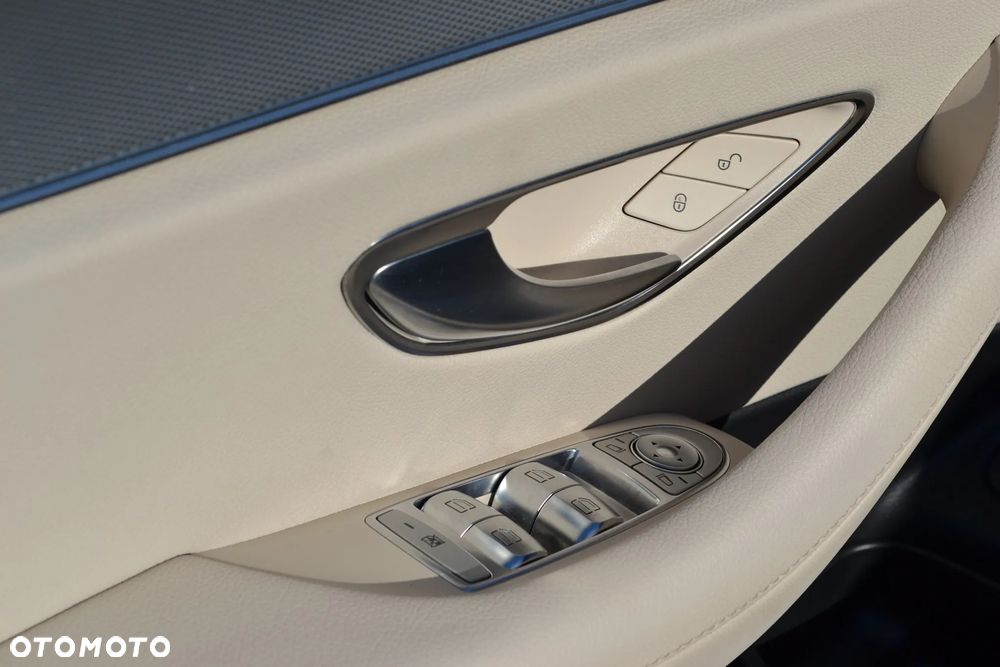 Mercedes-Benz Klasa E 200 d 9G-TRONIC Avantgarde - 20