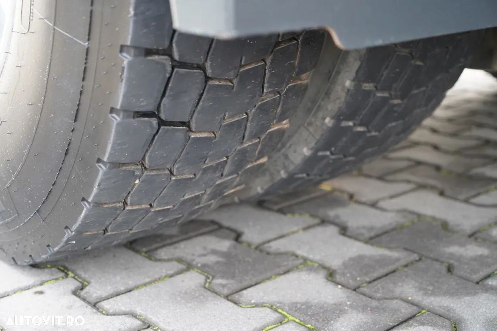Iveco STRALIS 560 / 6X4 / PENTRU LEMN / PENTRU COPACI / PENTRU PĂDURE / REMORCĂ PALFINGER EPSILON / CAPACITATE DE RIDICARE - 5.250 KG - 23