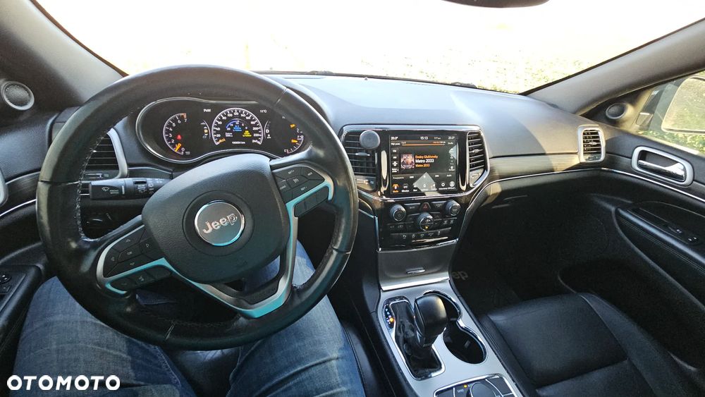 Jeep Grand Cherokee - 8