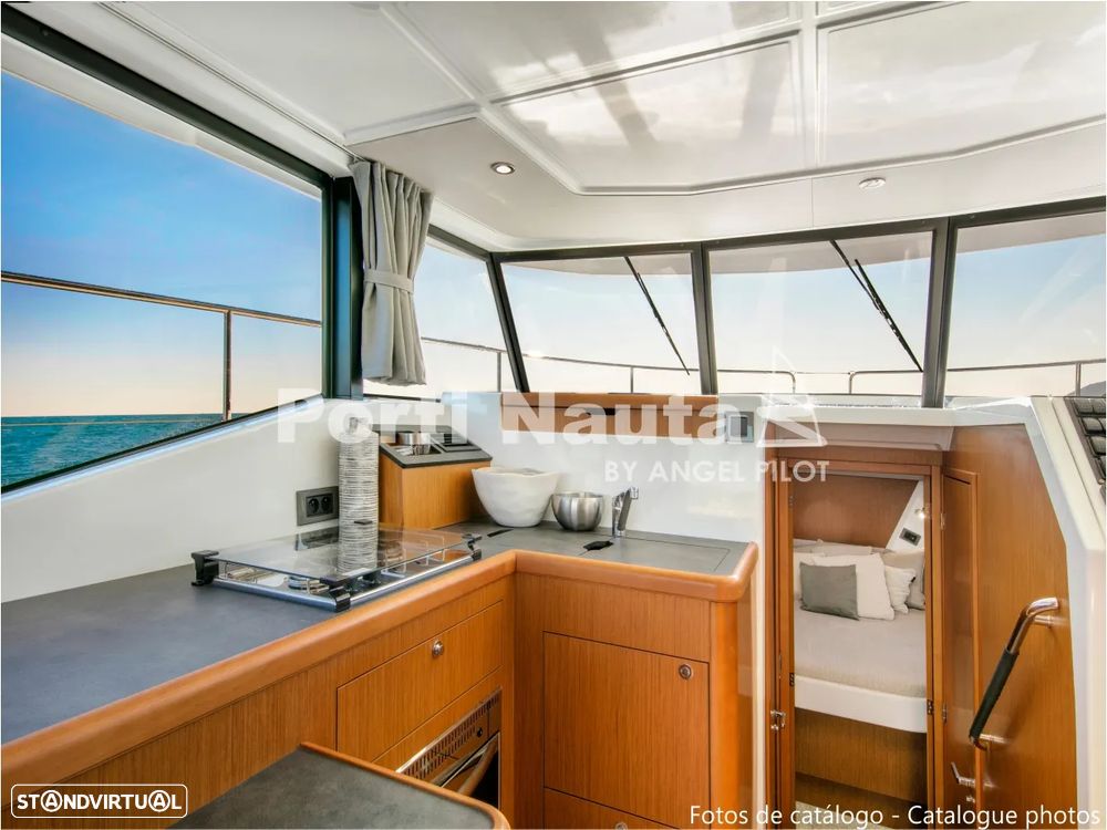 Beneteau Swift Trawler 35 - 13