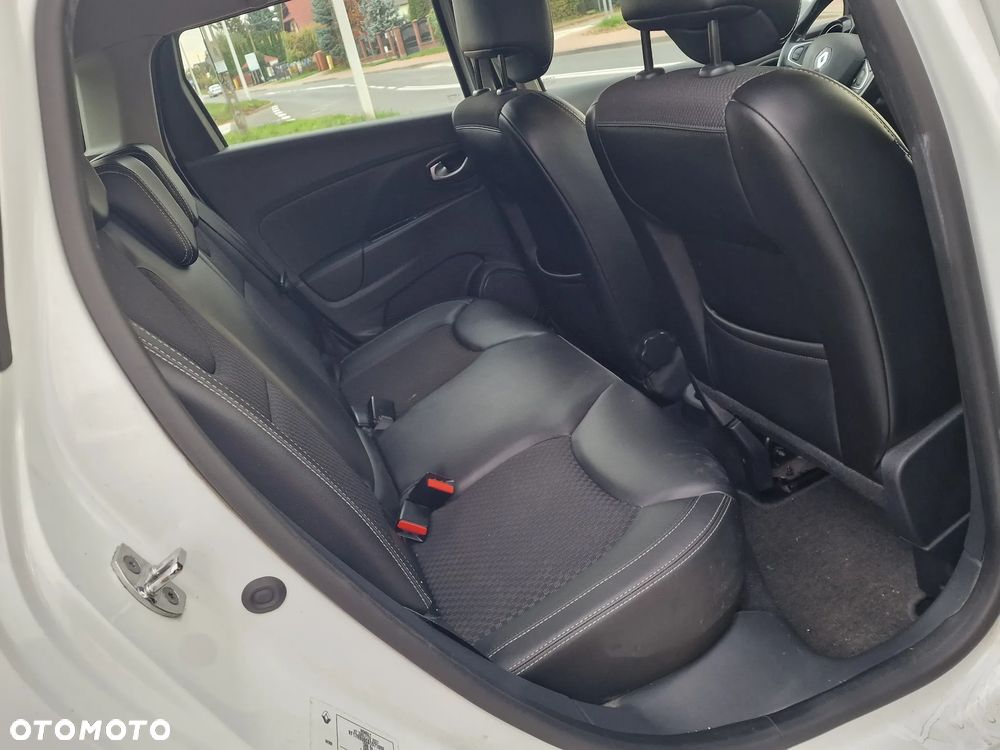 Renault Clio - 31