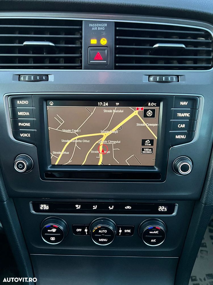 Volkswagen Golf 1.6 TDI (BlueMotion Technology) Comfortline - 13