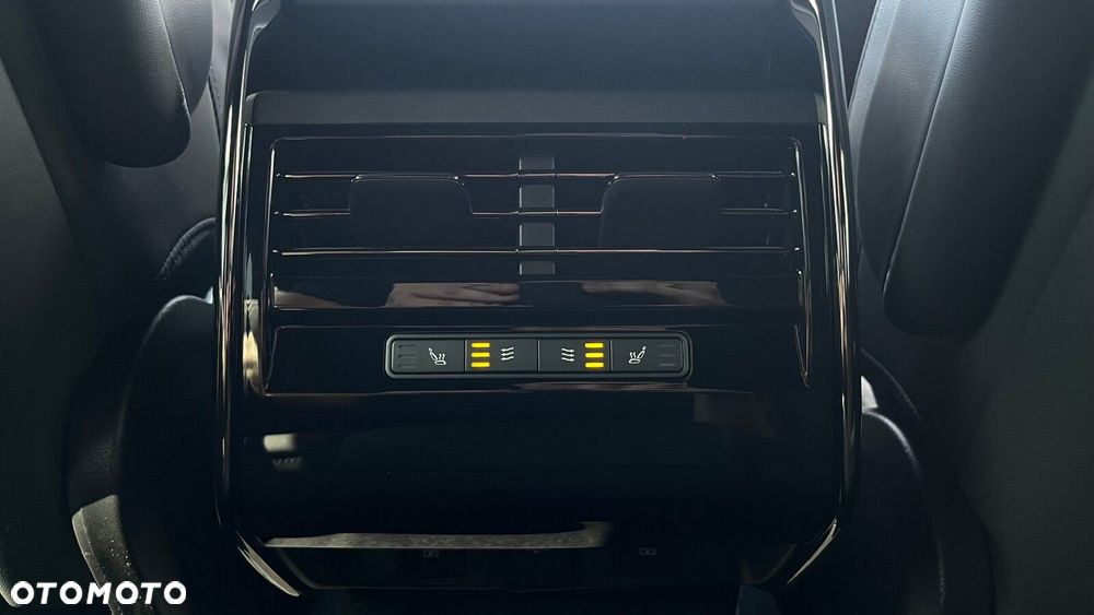 Land Rover Range Rover Sport - 11