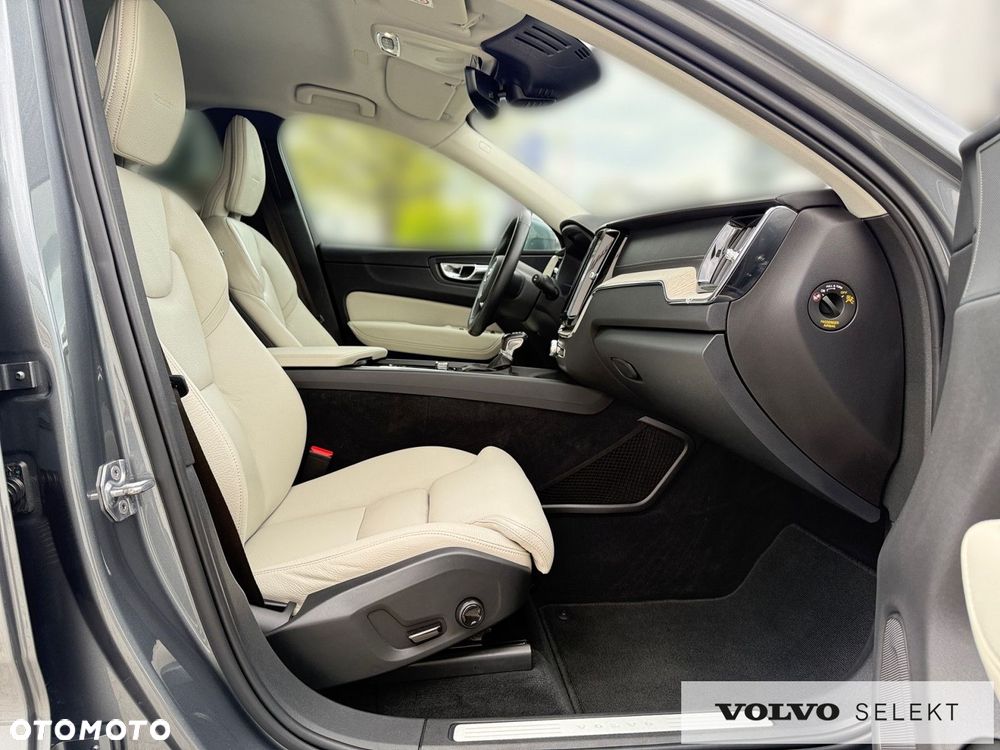 Volvo XC 60 - 25