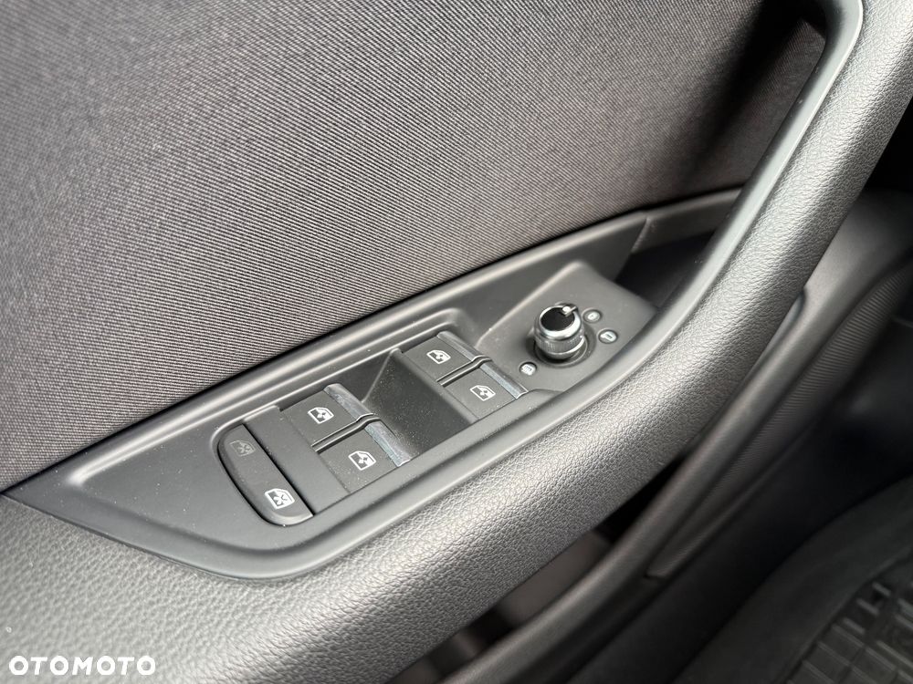 Audi A4 Limousine 35 TFSI Sport S tronic - 20