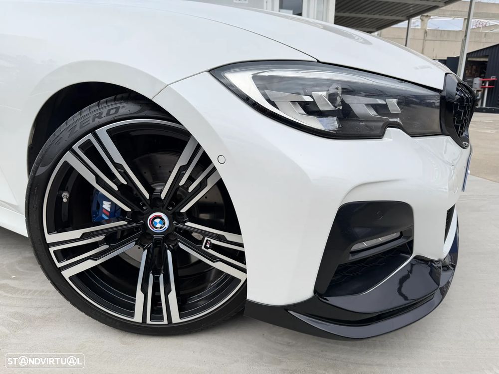 BMW 320 d Pack M Shadow Auto - 17