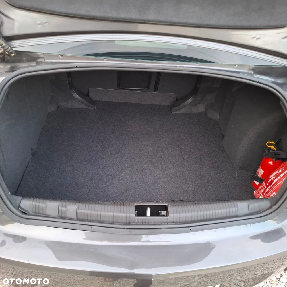 Opel Astra 1.6 Enjoy - 19