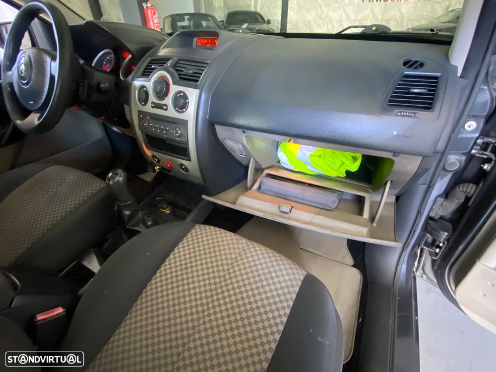 Renault Mégane Break 1.5 dCi Dynamique - 5