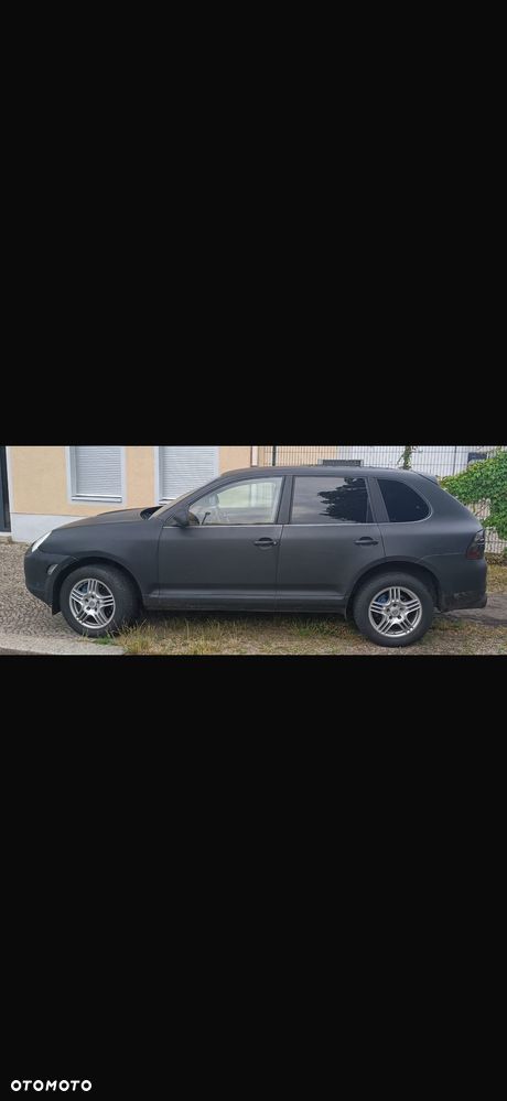 Porsche Cayenne - 3