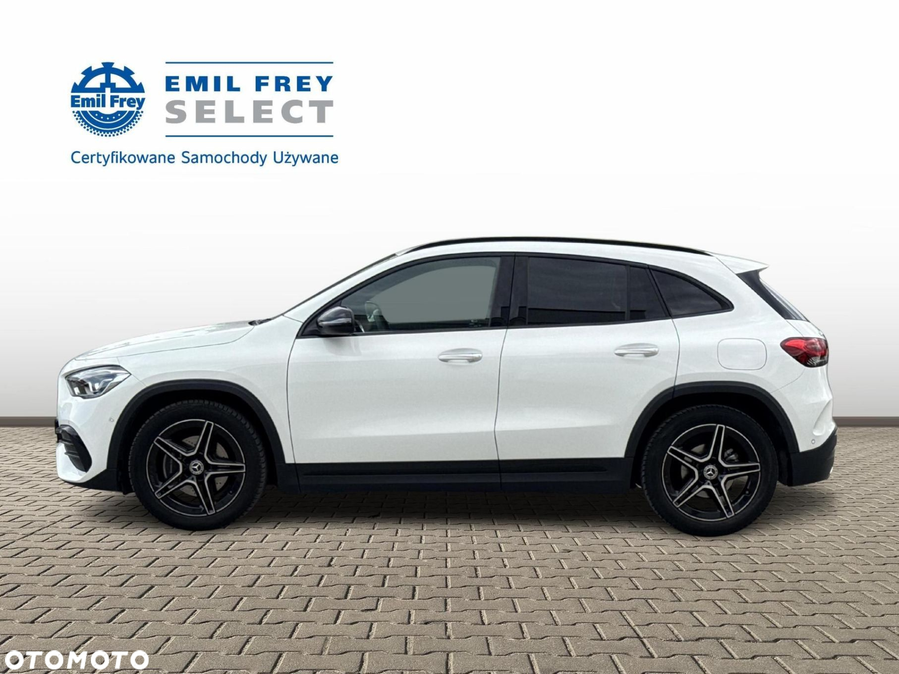 Mercedes-Benz GLA - 2