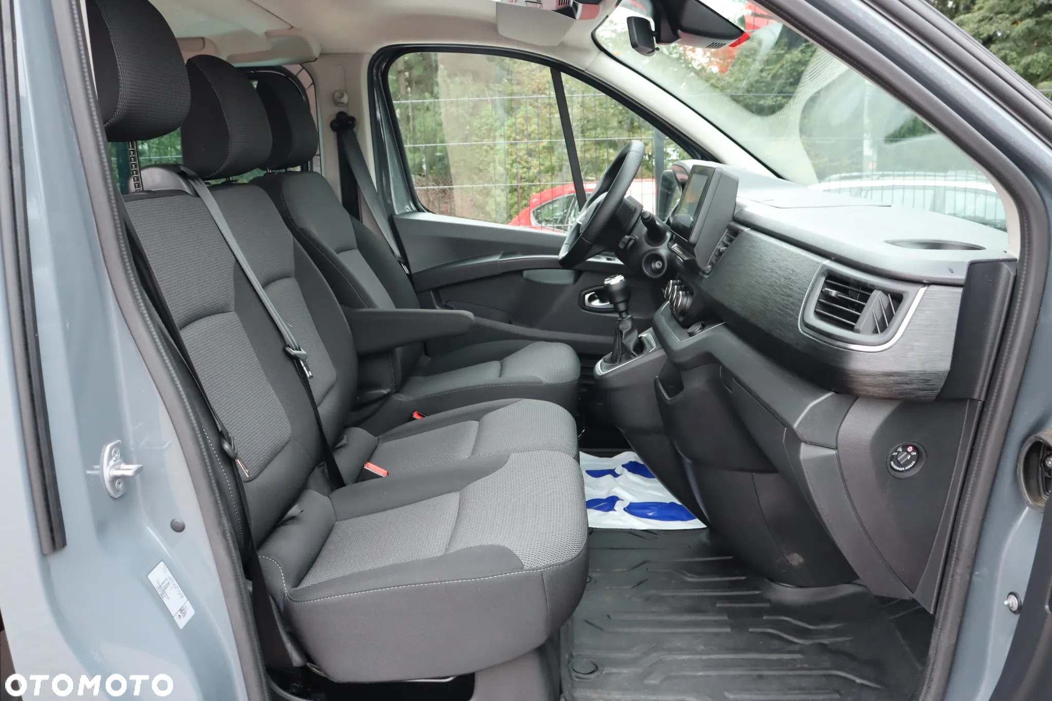 Renault Trafic - 12
