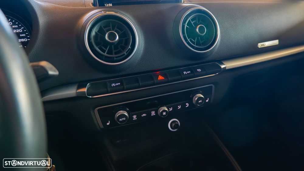 Audi A3 Sportback 1.6 TDI Design - 17