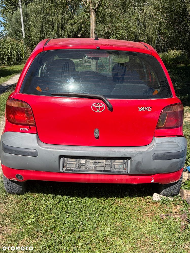 Toyota Yaris 1.0 Base - 2