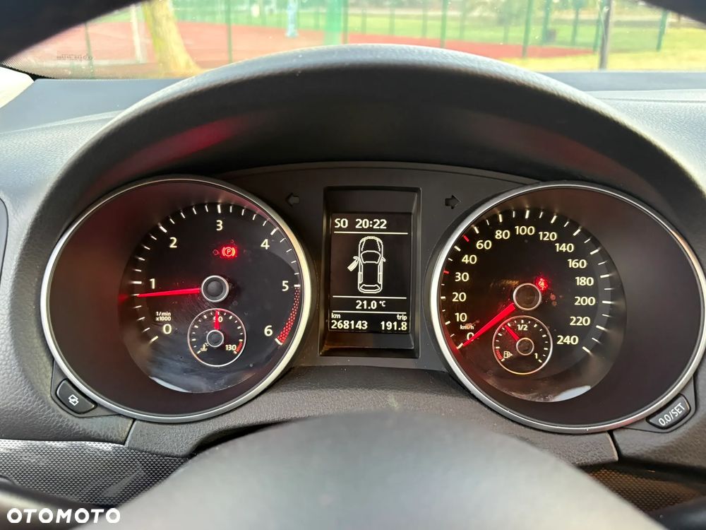 Volkswagen Golf 1.6 TDI DPF Comfortline - 22