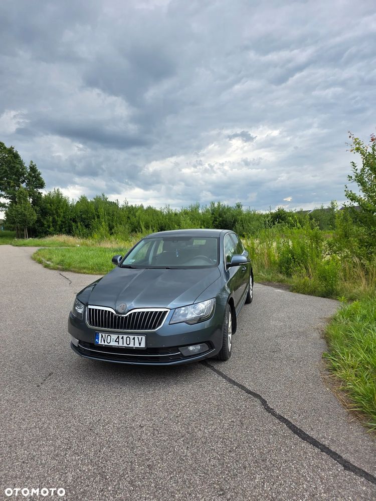 Skoda Superb 2.0 TDI Ambition - 1