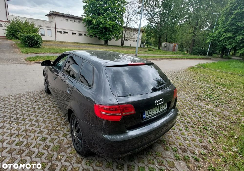 Audi A3 Sportback - 8