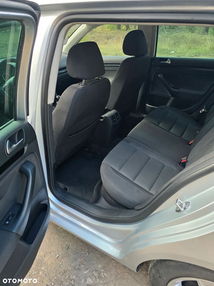 Volkswagen Golf VI 2.0 TDI Comfortline - 17