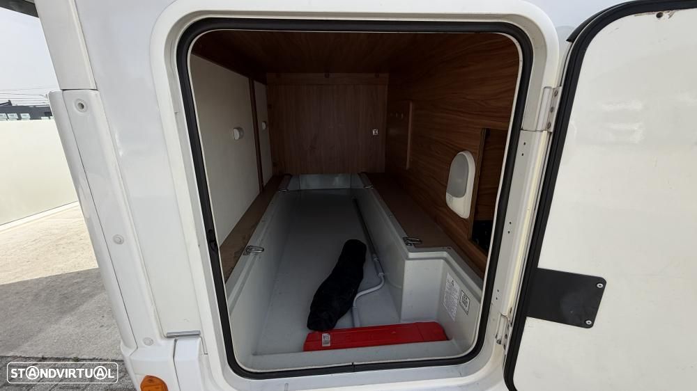 Itineo Famili MC650 cama central à esquerda e basculante - 40
