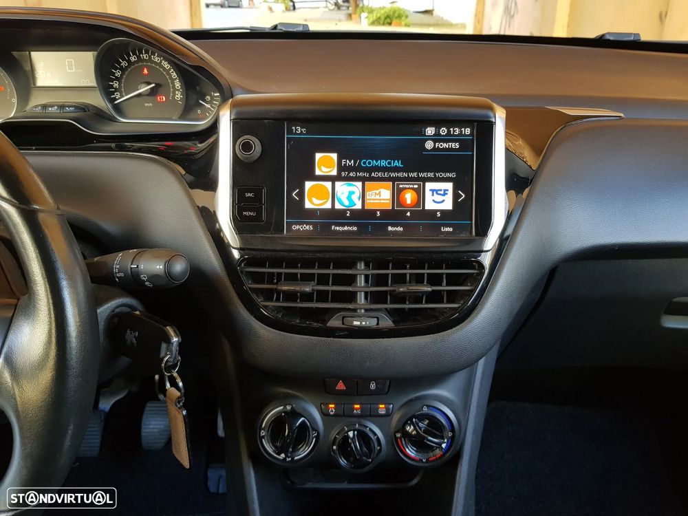 Peugeot 208 1.5 BlueHDi Signature - 45