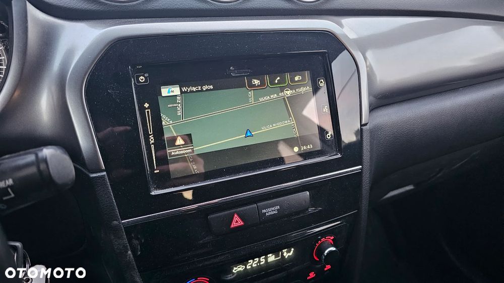 Suzuki Vitara 1.4 Boosterjet Premium 2WD - 9