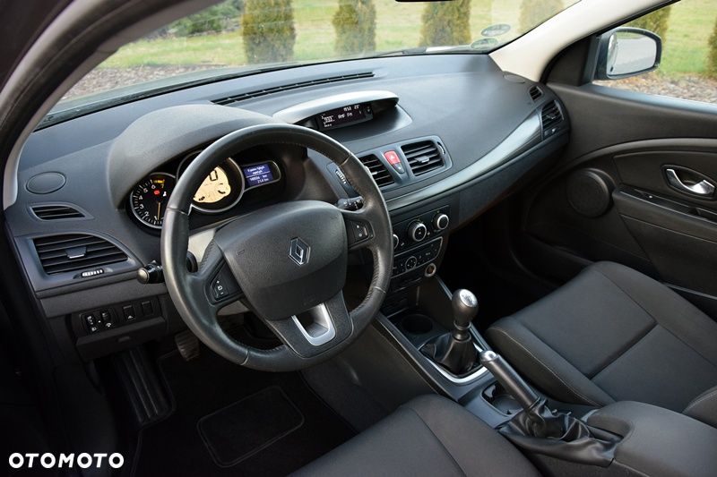 Renault Megane 1.6 16V 110 Expression - 6