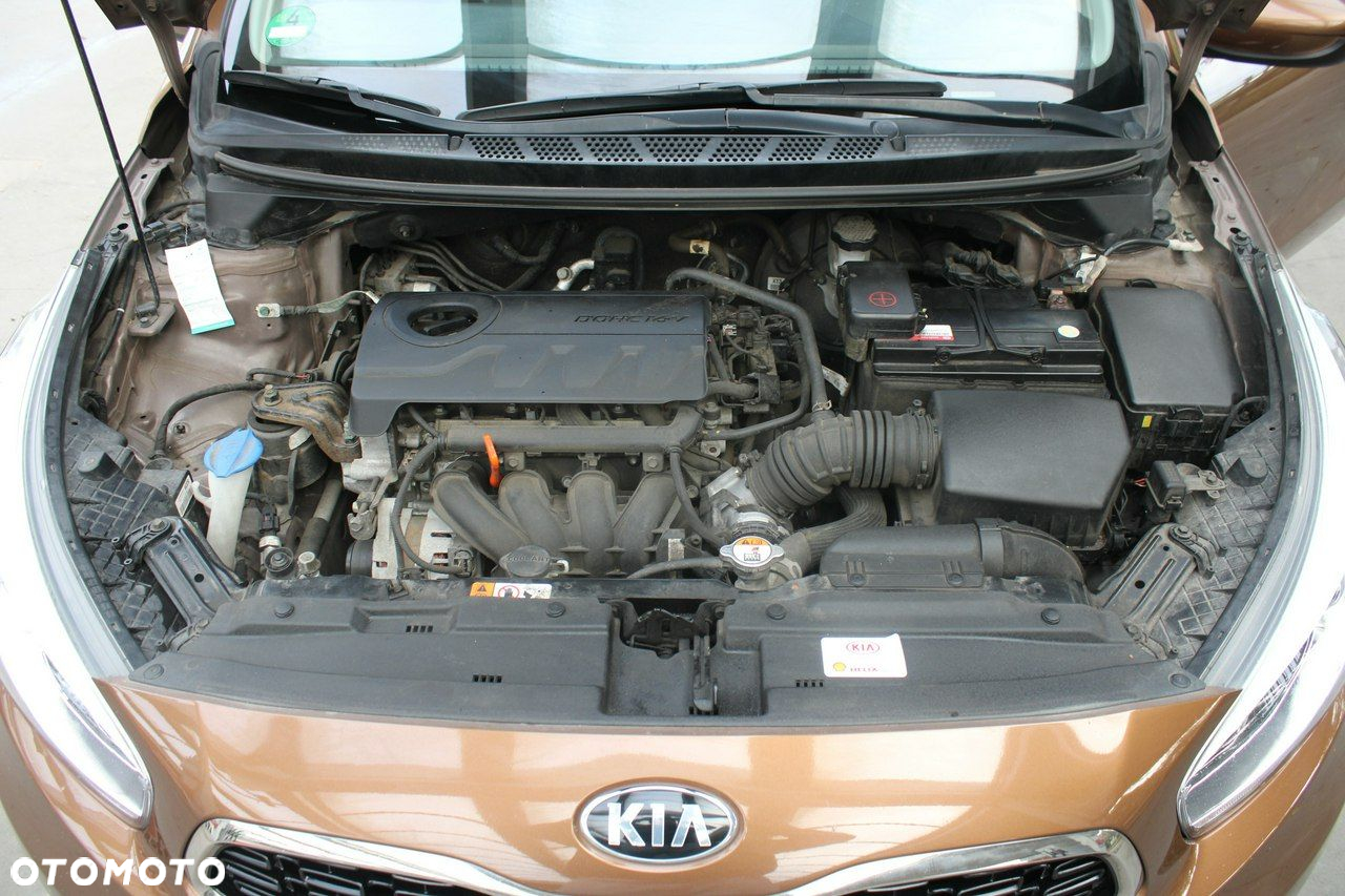 Kia Ceed - 32