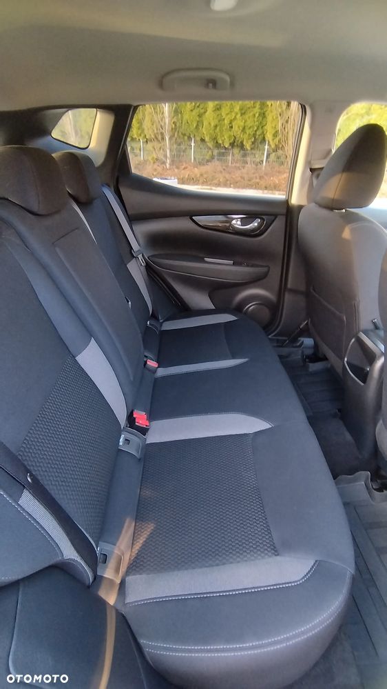 Nissan Qashqai 1.3 DIG-T N-Connecta DCT - 16