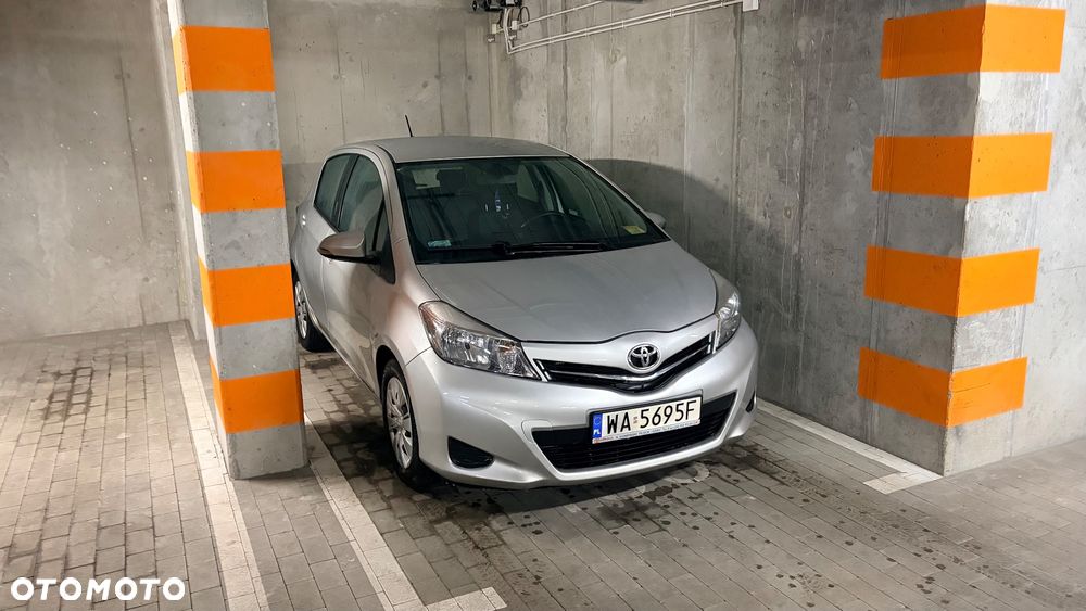 Toyota Yaris - 8