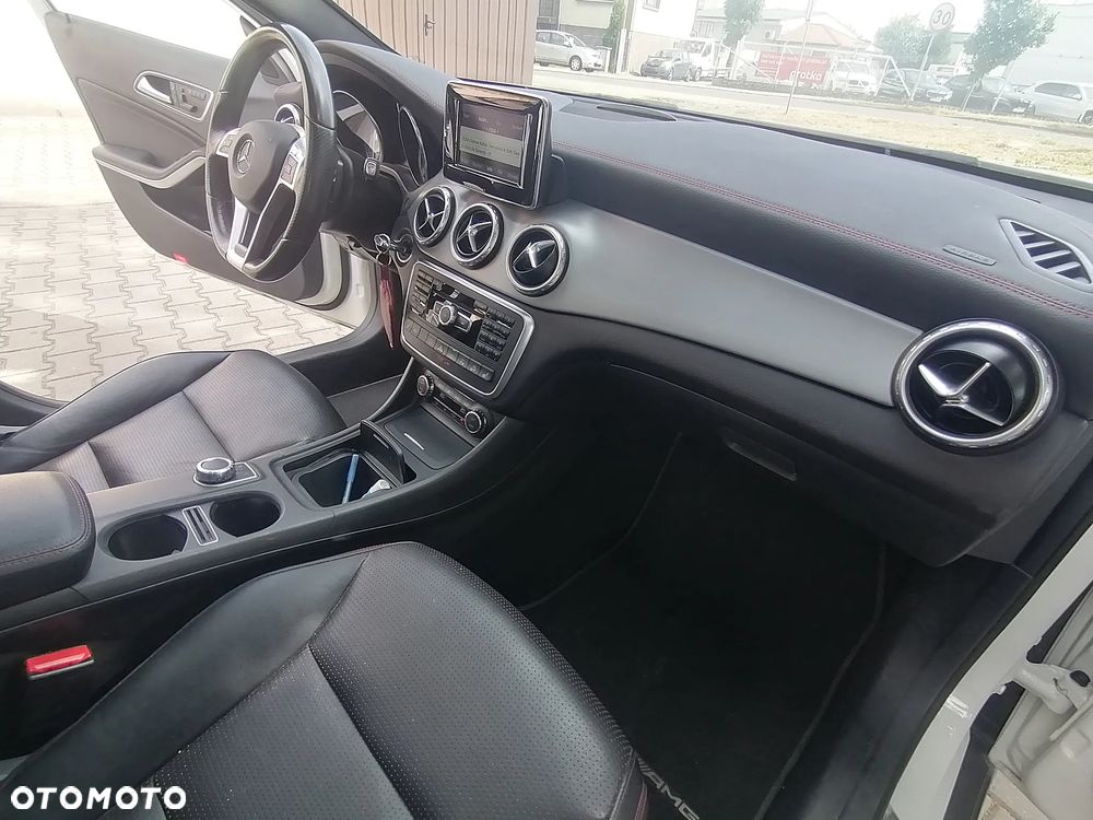 Mercedes-Benz GLA 220 CDI 4-Matic - 23
