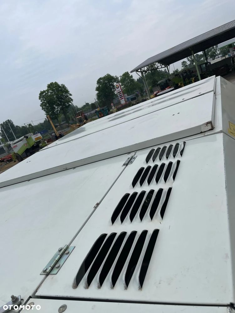 Claas MEDION 320 - 17