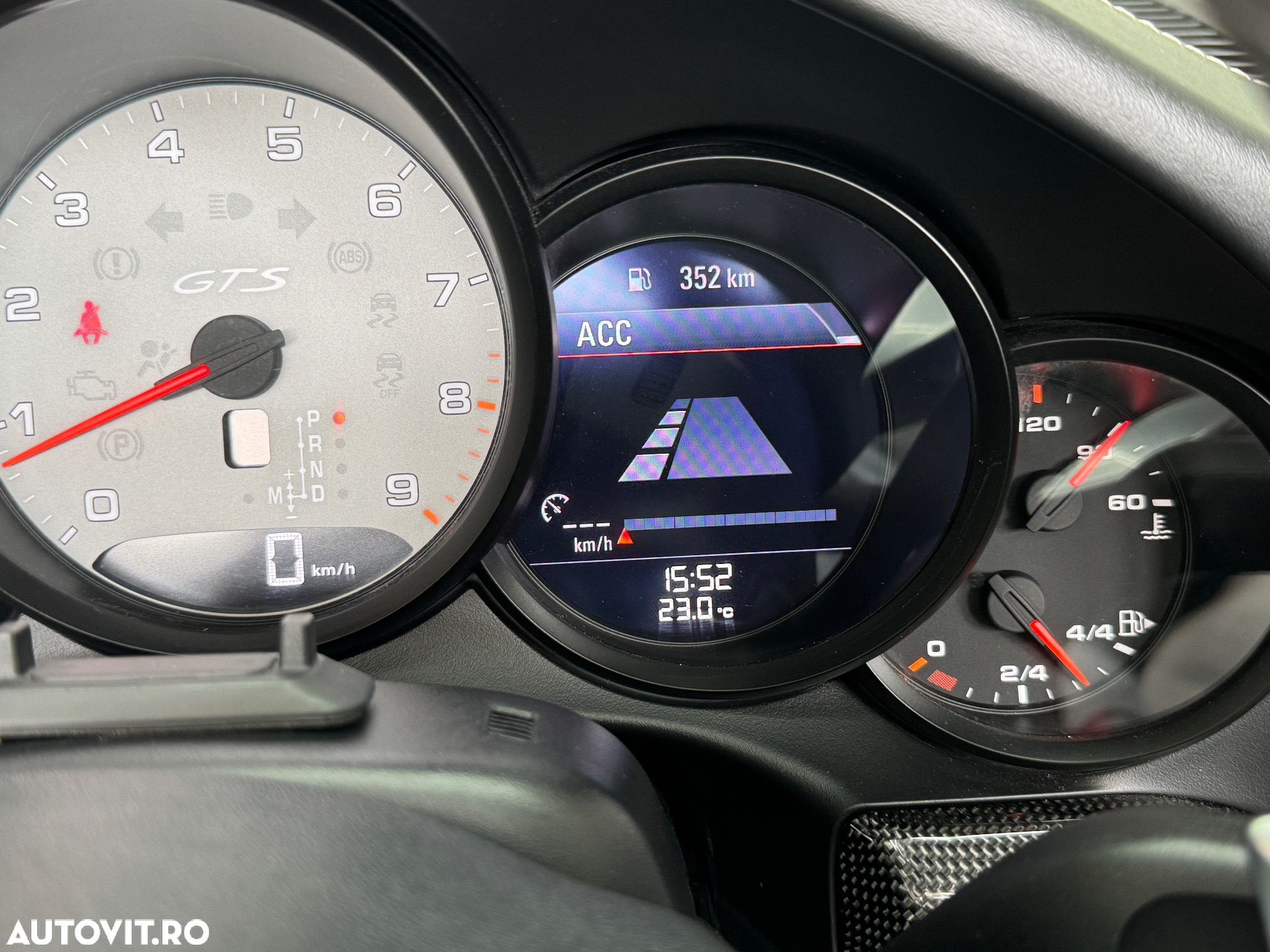 Porsche 911 Carrera GTS Cabriolet PDK - 35