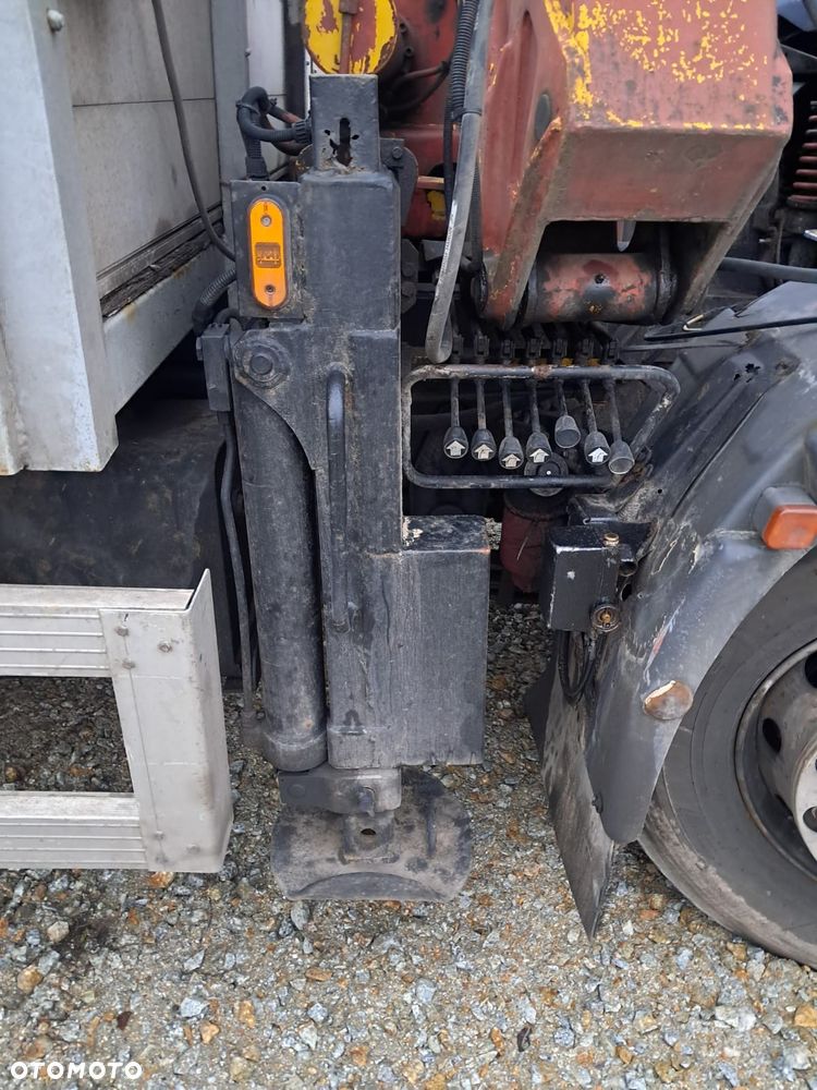 Iveco Cargo +HDS - 9