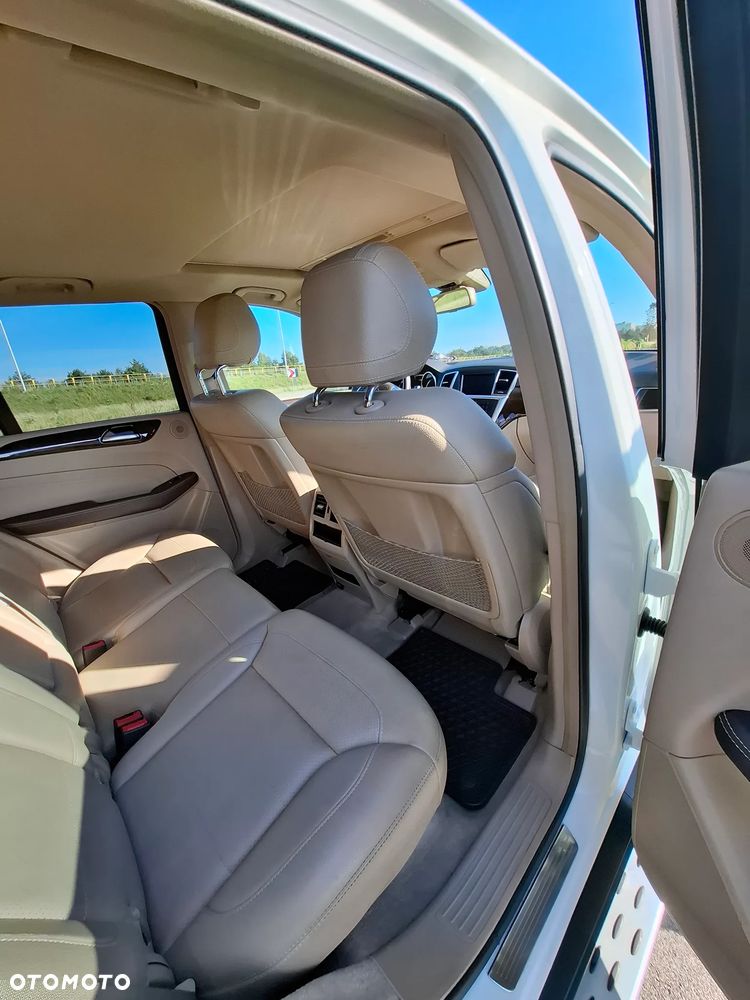 Mercedes-Benz ML 350 4MATIC (BlueEFFICIENCY) 7G-TRONIC - 9