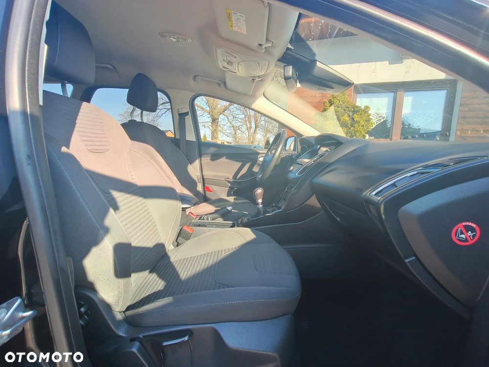 Ford Focus 1.0 EcoBoost STart-Stopp-System TITANIUM - 35