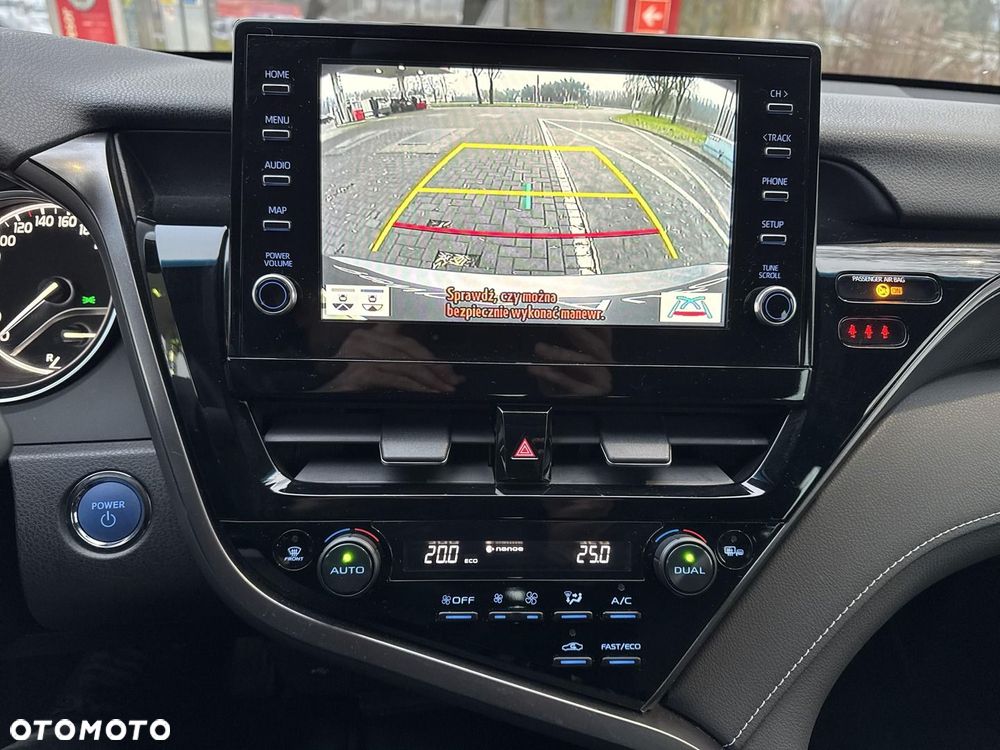 Toyota Camry 2.5 Hybrid Prestige CVT - 16