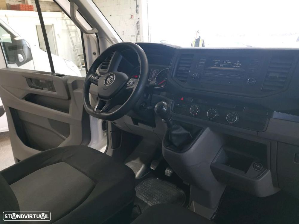 VW CRAFTER 35 2.0 TDI L5H4 IVA DEDUTIVEL - 8