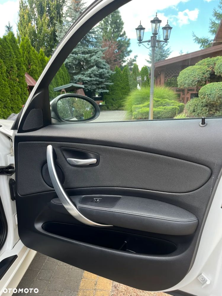 BMW Seria 1 120d DPF Edition Sport - 15