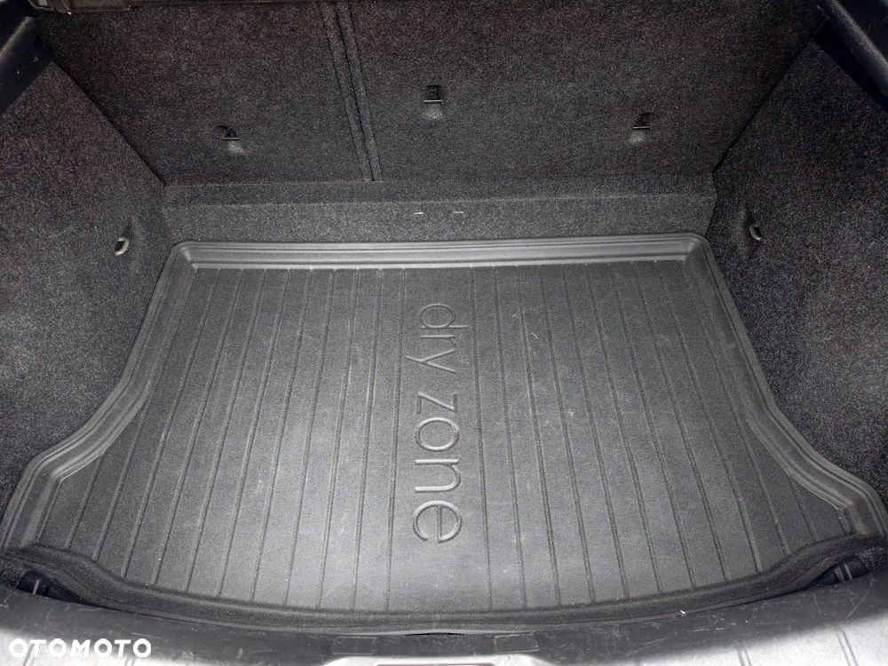 Volvo V40 D2 Kinetic - 12