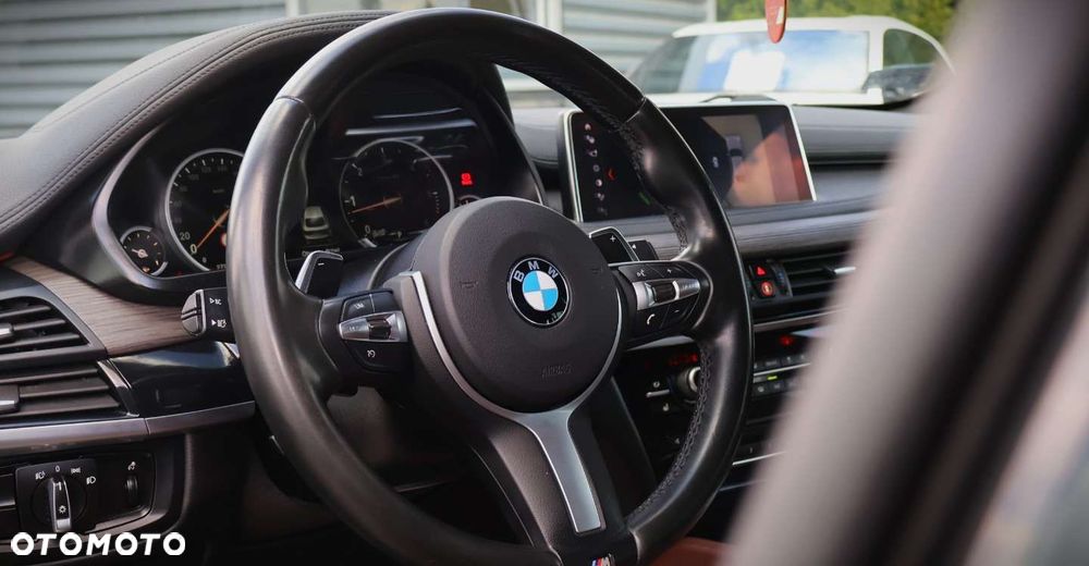 BMW X6 - 12