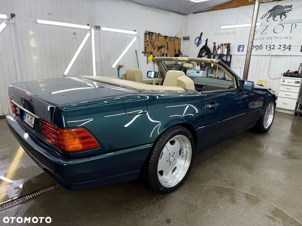Mercedes-Benz SL - 16