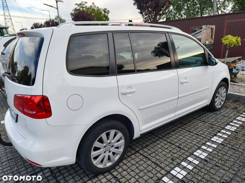Volkswagen Touran - 6