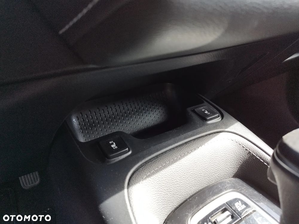 Toyota Corolla 1.8 Hybrid Executive - 30